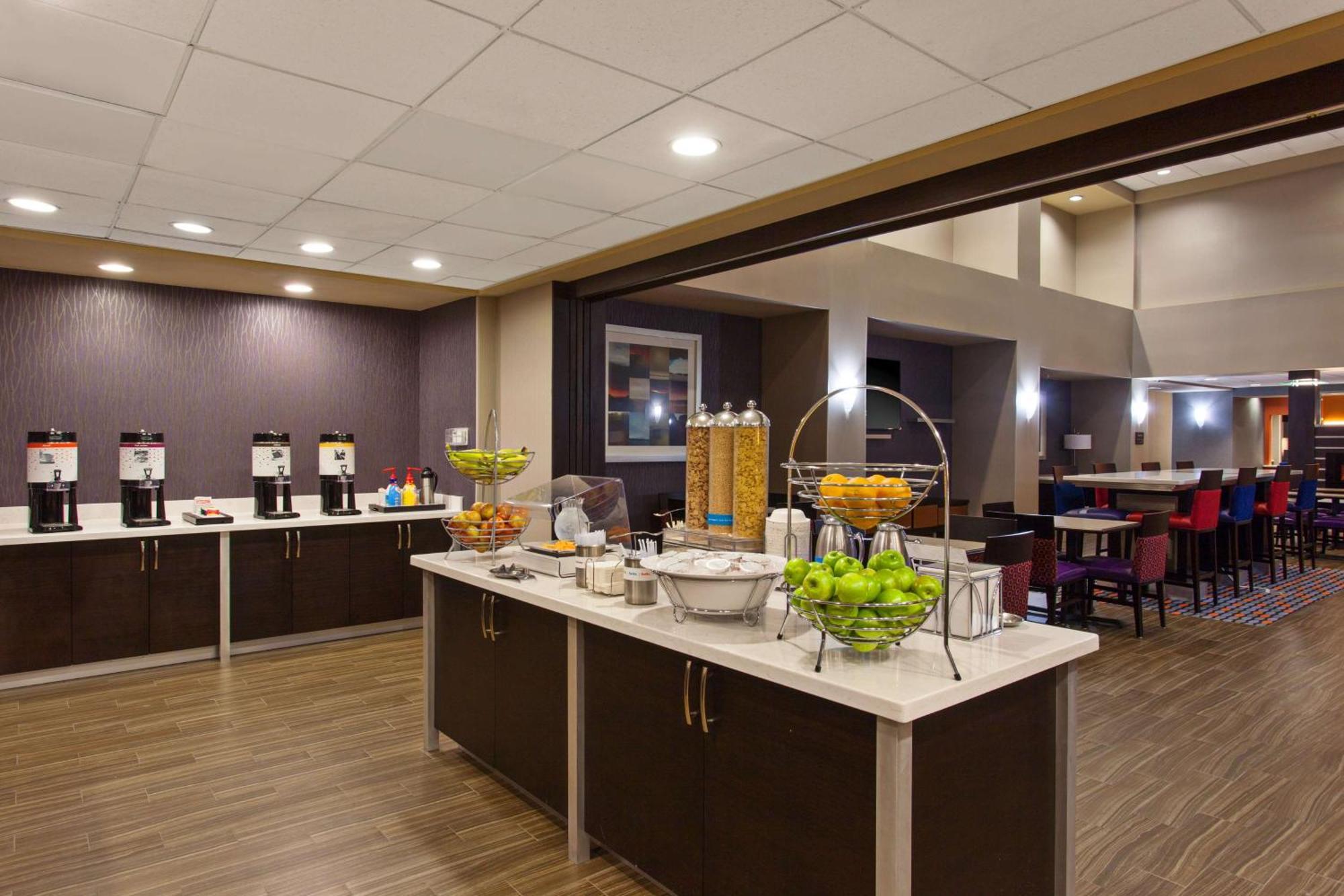 Hampton Inn And Suites Merced Extérieur photo